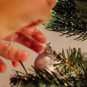 Duurzame kerstboom versieren